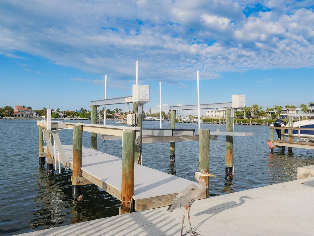 454 63rd Street, Holmes Beach, FL 34217 Photo