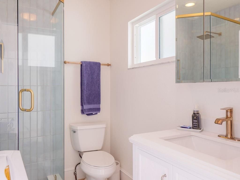 454 63rd Street, Holmes Beach, FL 34217 Photo