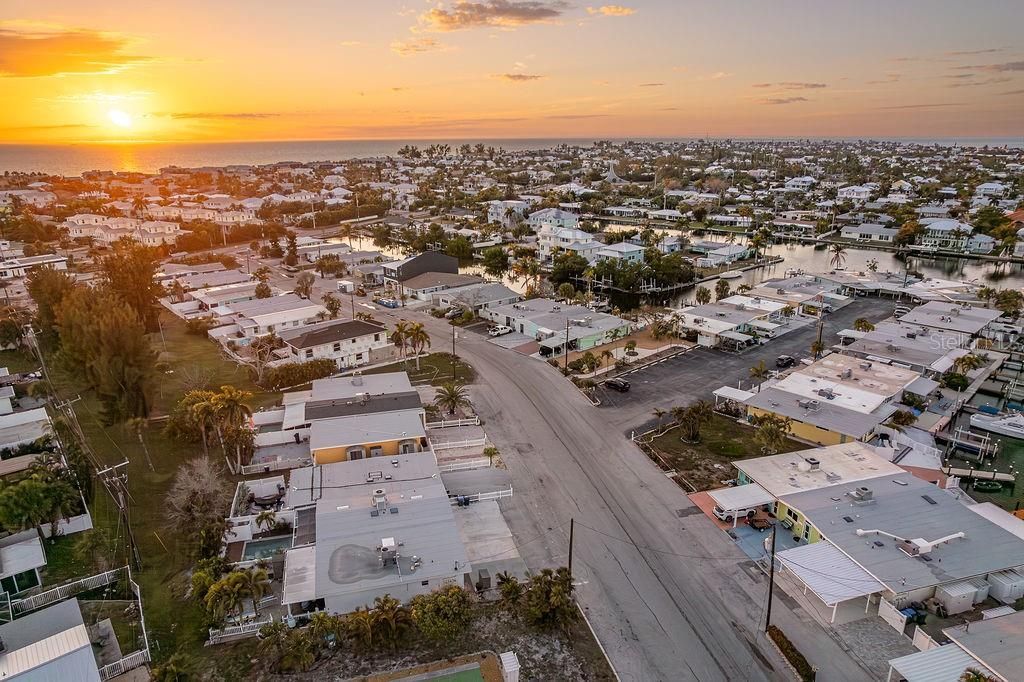 454 63rd Street, Holmes Beach, FL 34217 Photo