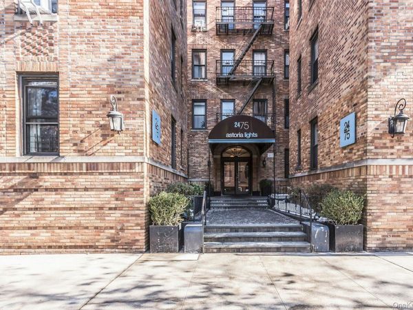 24-75 38th Street , Unit B8, Astoria, NY 11103