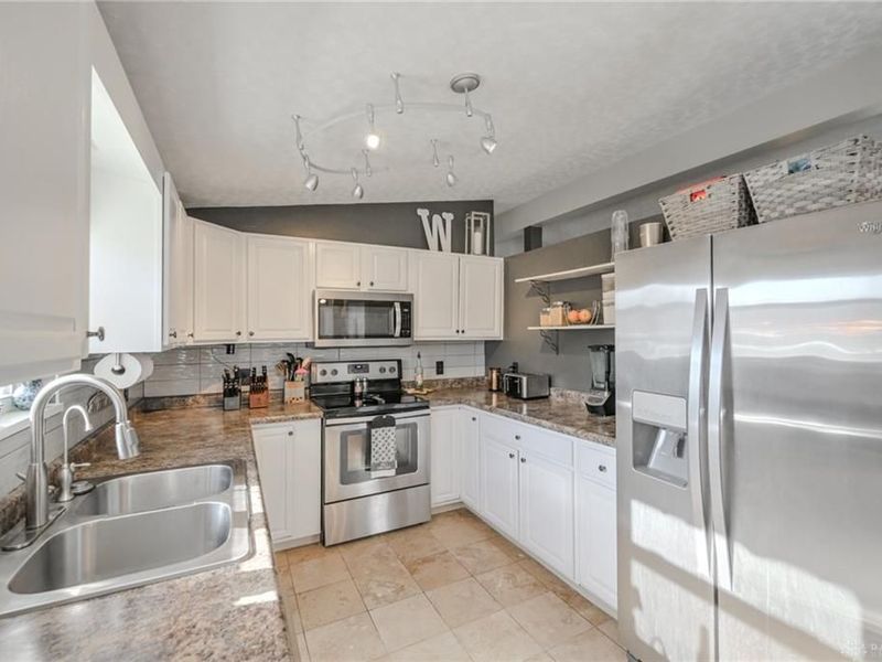 1792 Nugget Court, Beavercreek, OH 45432 Photo 11