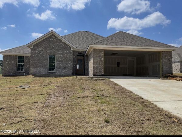 541 Patrick Farms Drive, Pearl, MS 39208