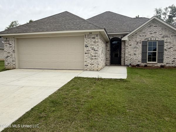 558 Patrick Farms Drive, Pearl, MS 39208