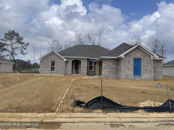 562 Patrick Farms Drive, Pearl, MS 39208