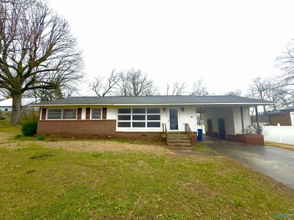 806 SW Fourth Street SW, Attalla, AL 35954