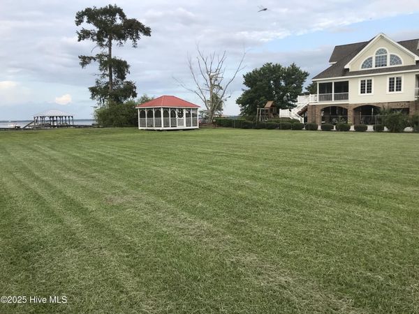 3935 Waccamaw Shores Road , Lake Waccamaw, NC 28450