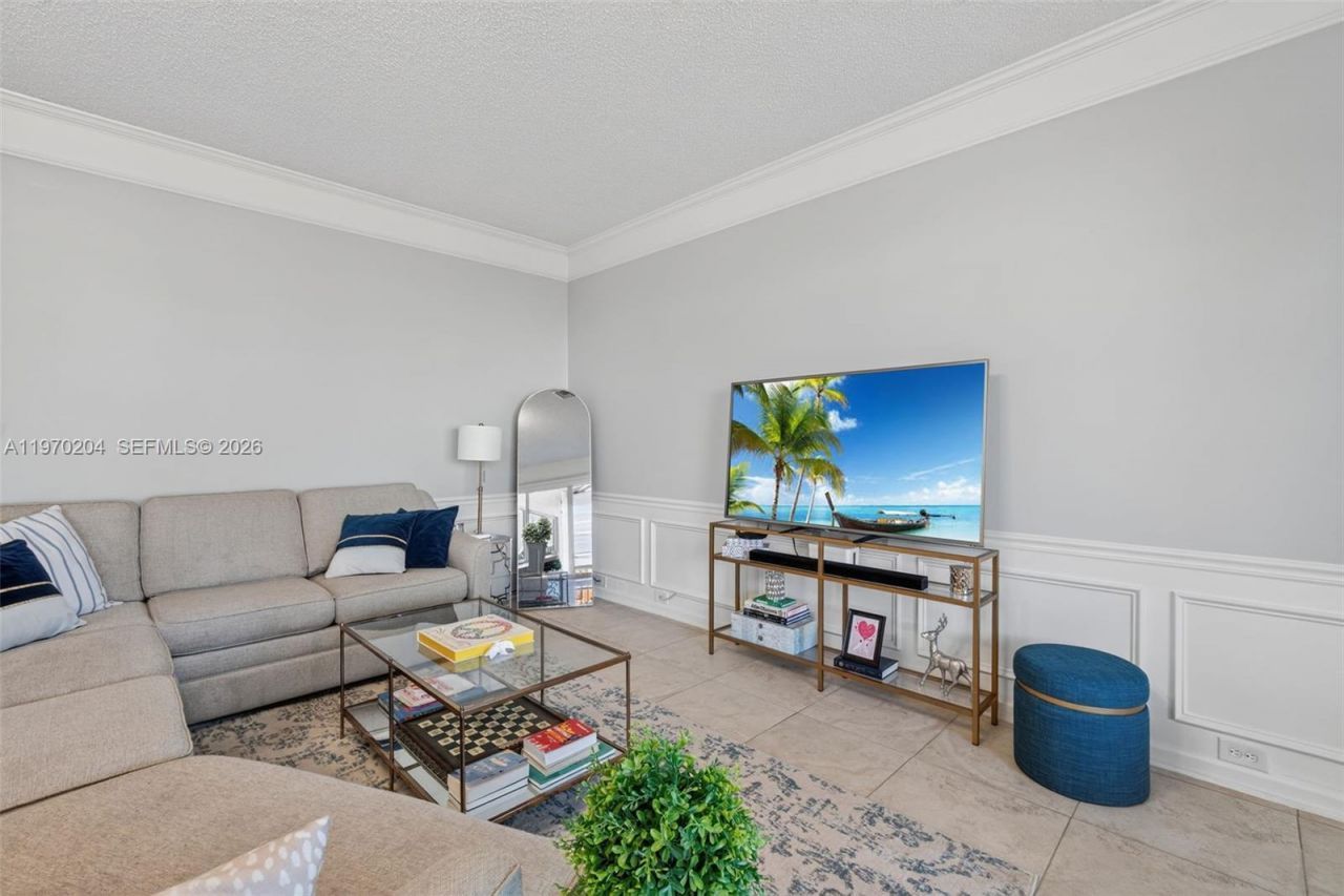 5911 Kelsey Ln , Tamarac, FL 33321 Photo