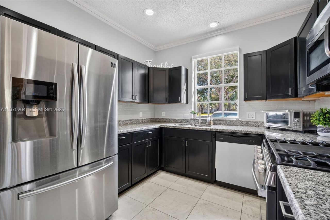 5911 Kelsey Ln , Tamarac, FL 33321 Photo