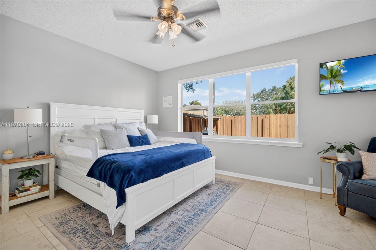 5911 Kelsey Ln , Tamarac, FL 33321 Photo