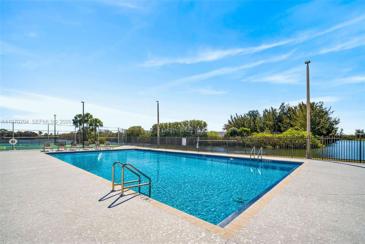 5911 Kelsey Ln , Tamarac, FL 33321 Photo