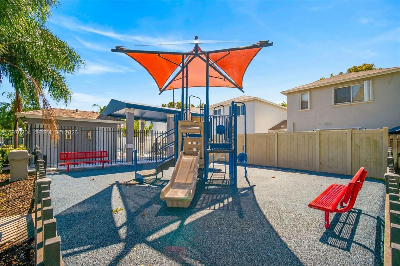 5911 Kelsey Ln , Tamarac, FL 33321 Photo