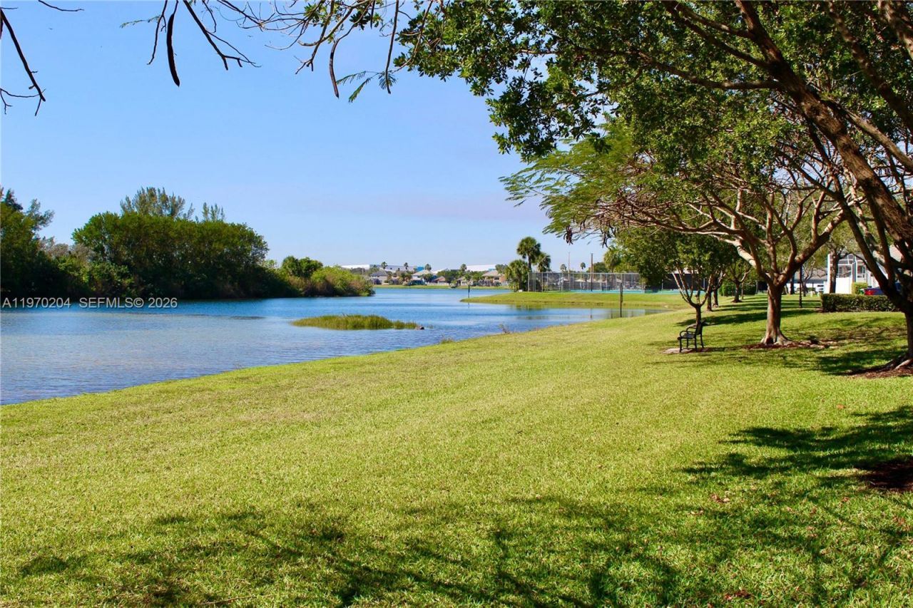 5911 Kelsey Ln , Tamarac, FL 33321 Photo