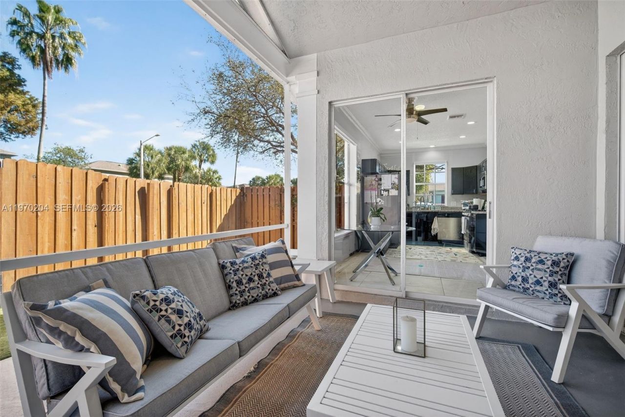 5911 Kelsey Ln , Tamarac, FL 33321 Photo