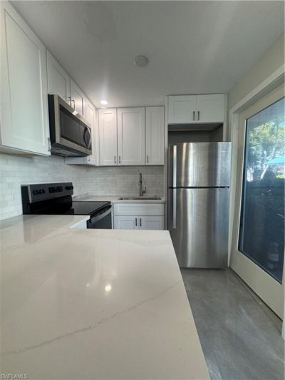 637 12th Ave S, Unit 637, Naples, FL 34102 Photo