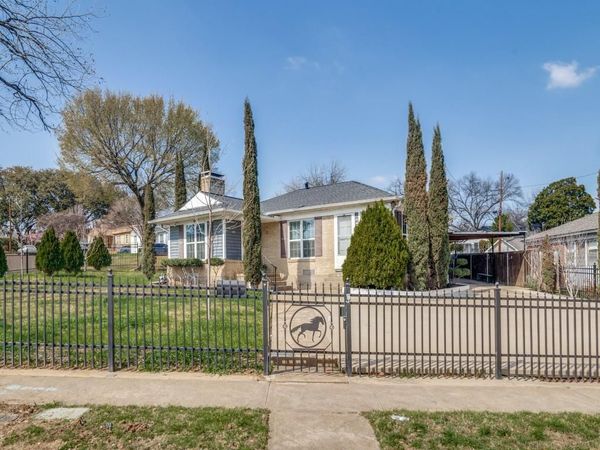 705 Reverchon Drive , Dallas, TX 75211
