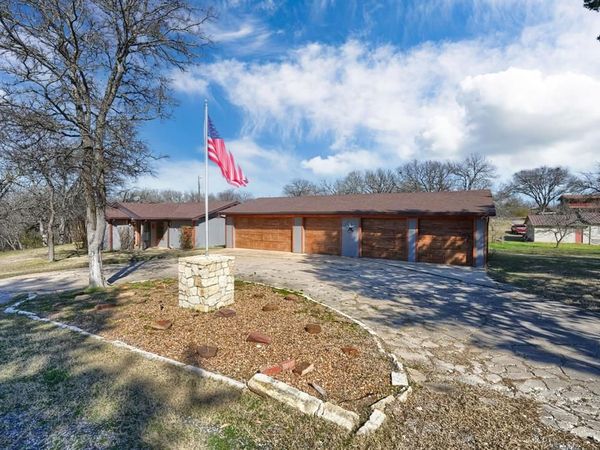 64 Elm Drive, Pottsboro, TX 75076