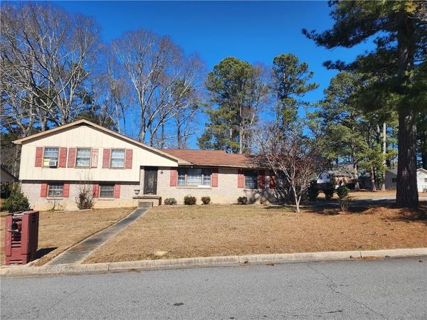 3775 Benchmark Drive , Atlanta, GA 30349