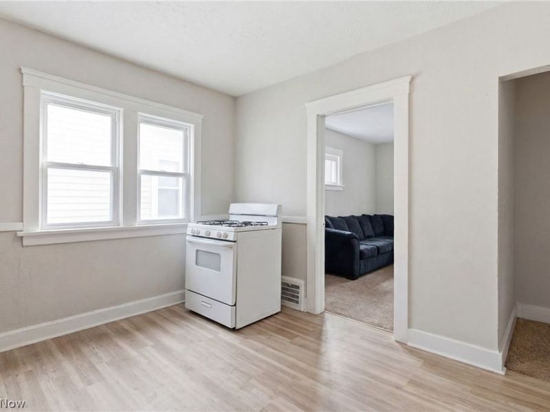 4025 E 144th Street, Cleveland, OH 44128 Photo 20