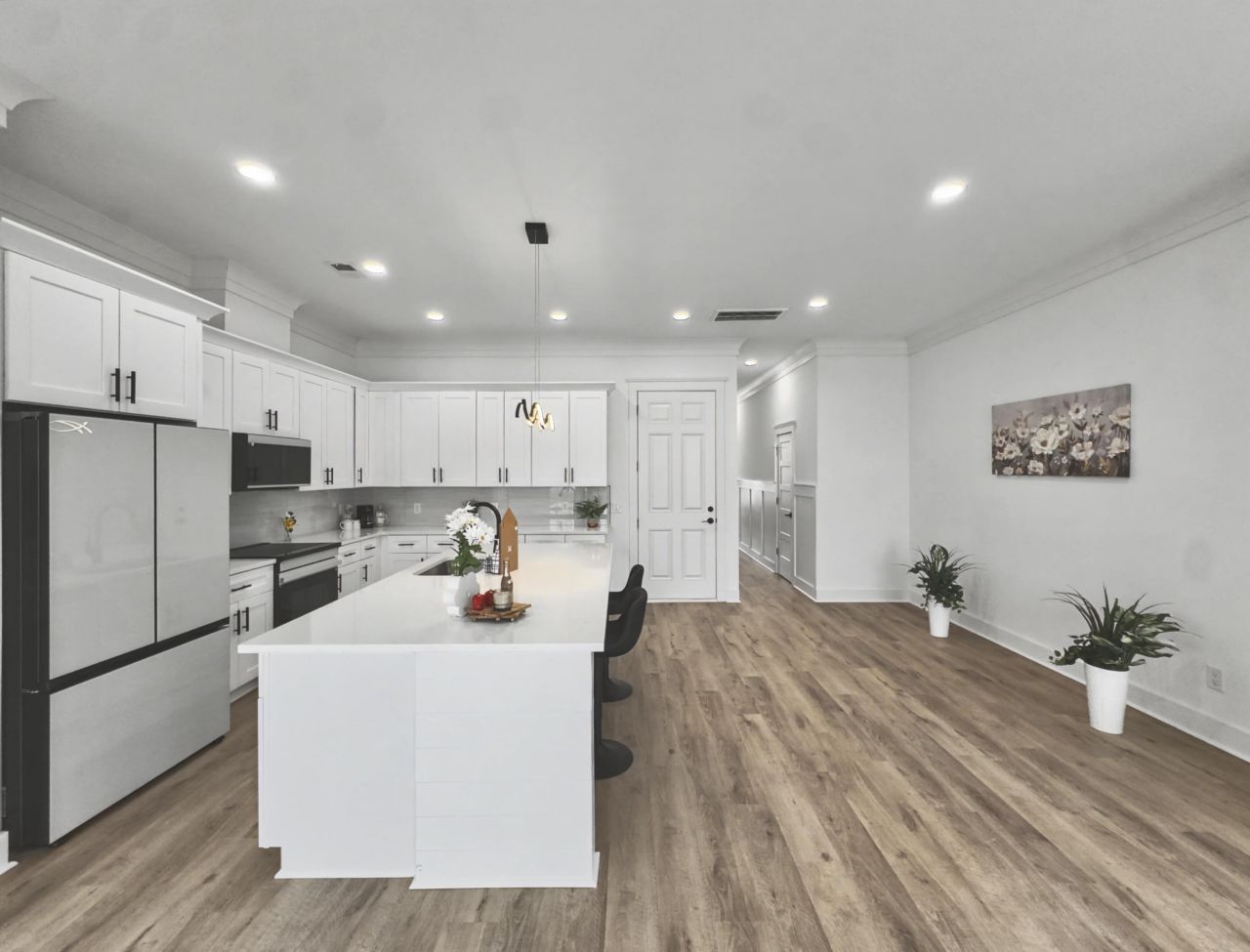 2032 Forest Avenue Photo 10