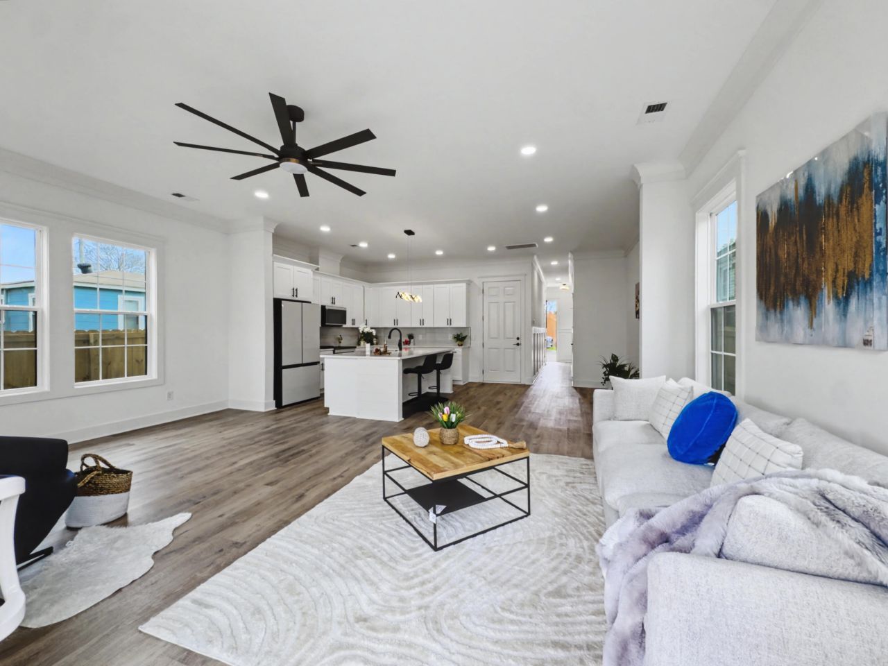 2032 Forest Avenue Photo 11