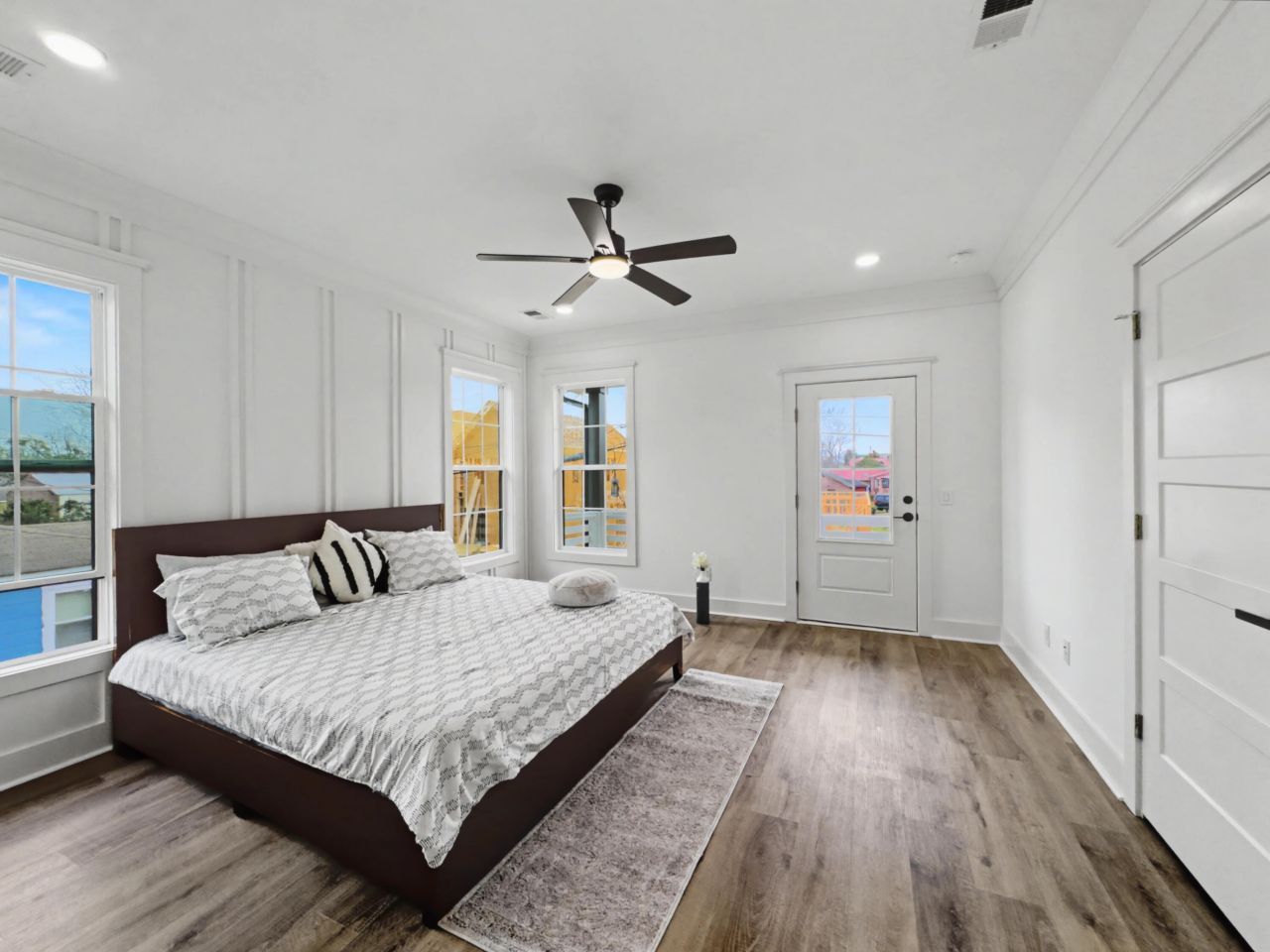 2032 Forest Avenue Photo 19