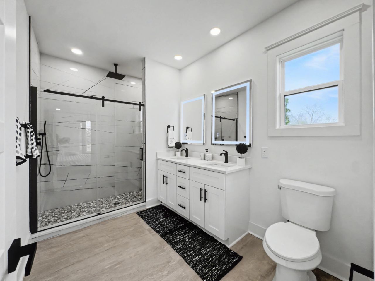 2032 Forest Avenue Photo 22