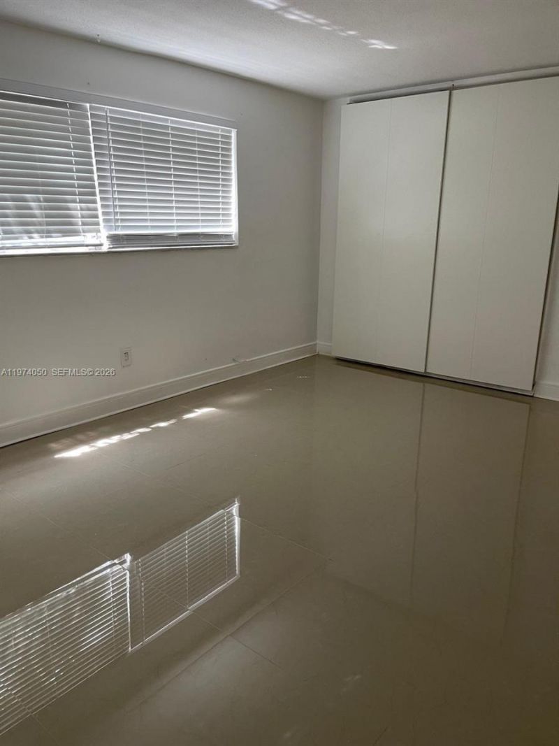 1120 102nd St, Unit 8, Bay Harbor Islands, FL 33154 Photo