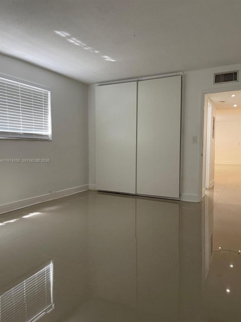 1120 102nd St, Unit 8, Bay Harbor Islands, FL 33154 Photo