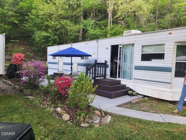 4229 E Parkway #385, Gatlinburg, TN 37738