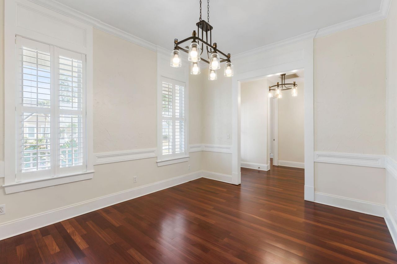 721 Hunt Club Run Photo 13