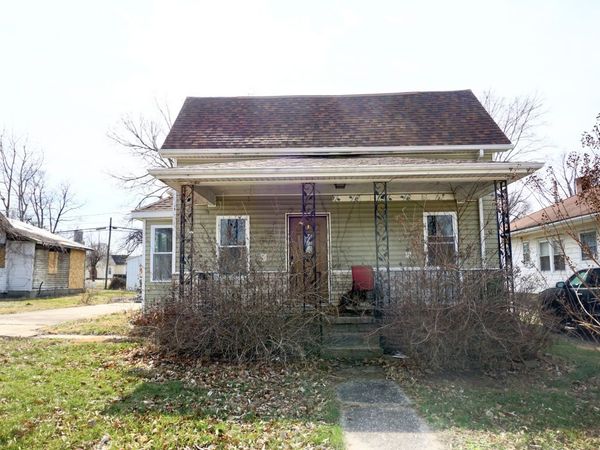 504 W Randolph Street, Pinckneyville, IL 62274