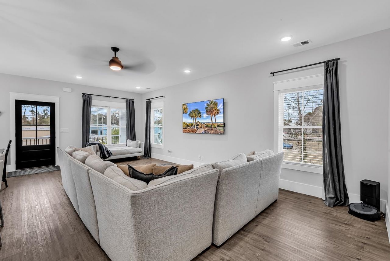 434 Stanley Dr.  Photo 8