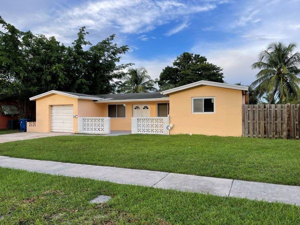 2140 NW 61ST AV, Sunrise, FL 33313
