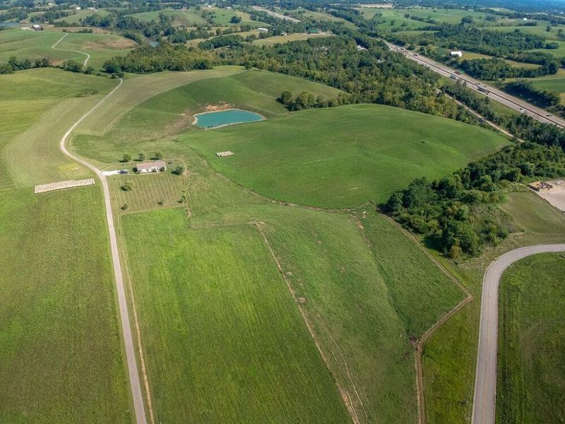 Dry Ridge, KY 41035 Photo 4