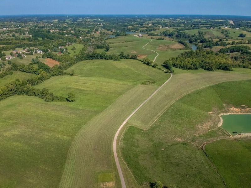 Dry Ridge, KY 41035 Photo 6