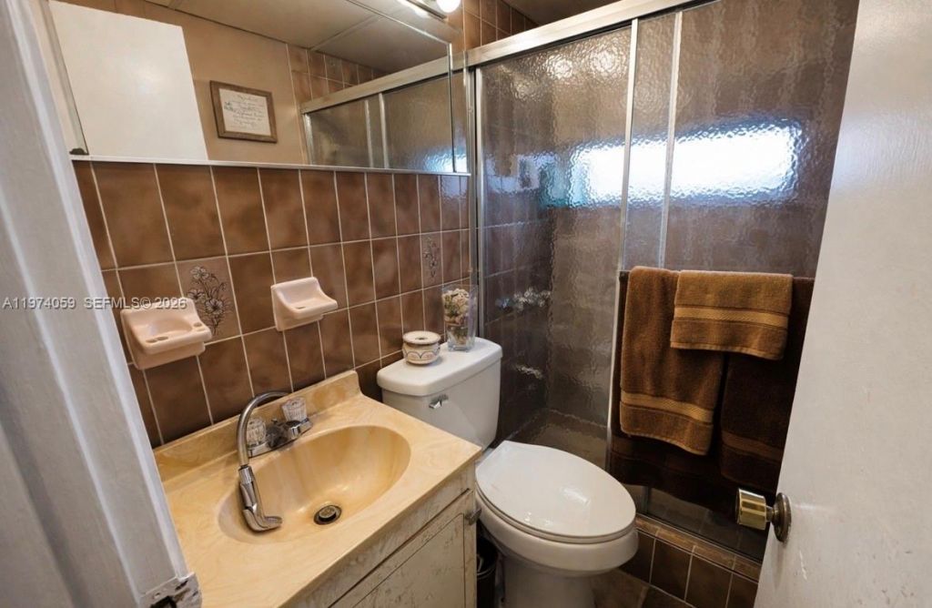 2760 NW 4th Ter, Miami, FL 33125 Photo