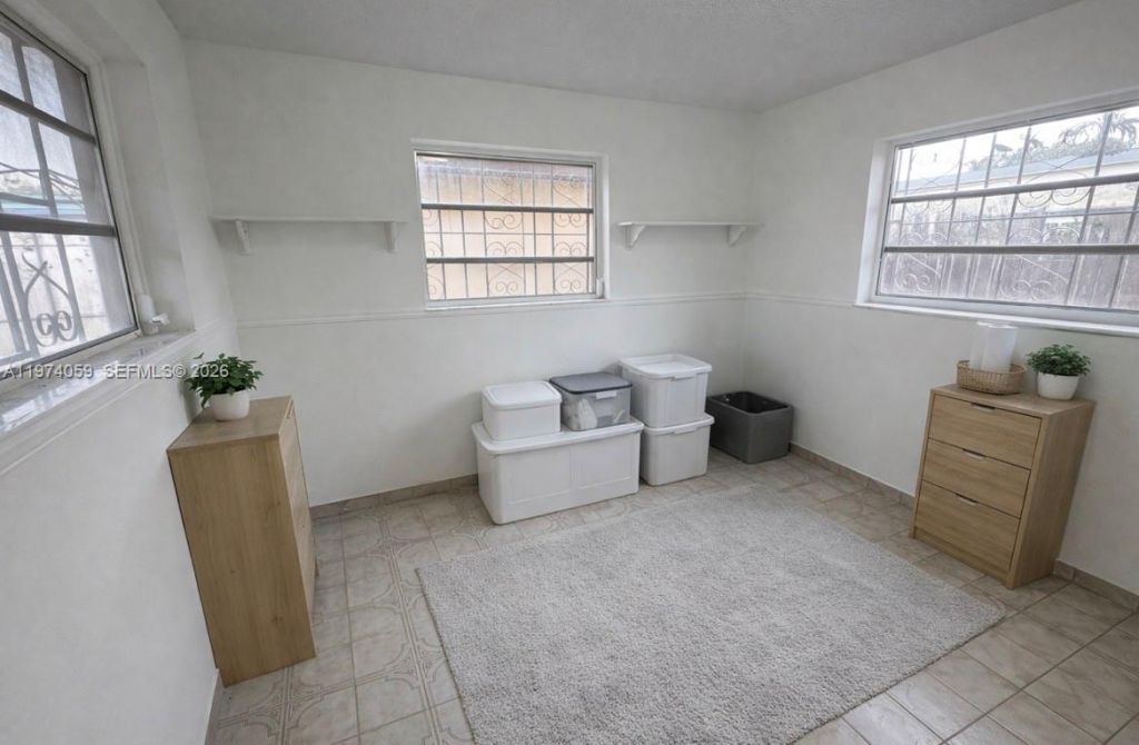 2760 NW 4th Ter, Miami, FL 33125 Photo