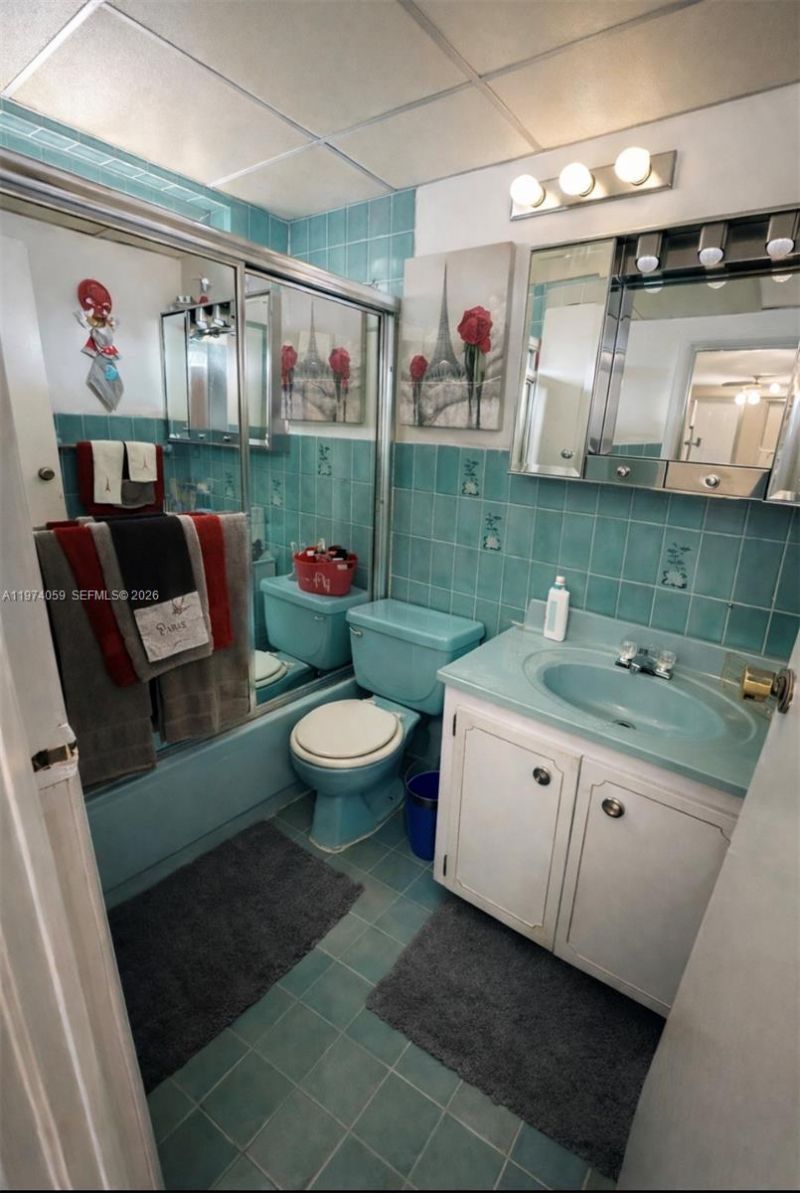 2760 NW 4th Ter, Miami, FL 33125 Photo