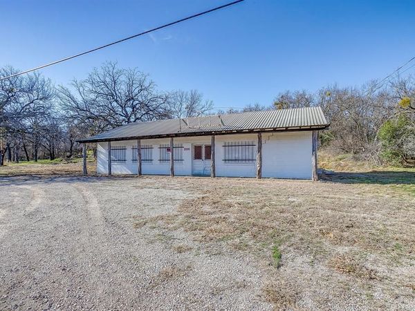 2006 SE 6th Avenue, Mineral Wells, TX 76067