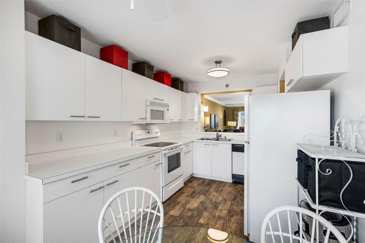 3980 Ironwood Circle, Unit 404, Bradenton, FL 34209 Photo