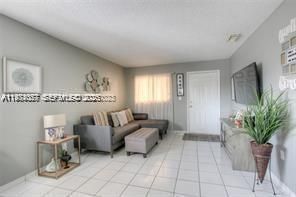 6278 W 22nd Ct , Unit 21, Hialeah, FL 33016 Photo