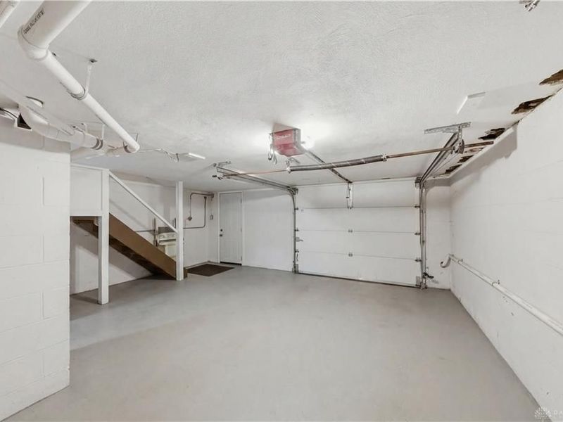 648 N Tanglewood Drive, Springfield, OH 45504 Photo 36