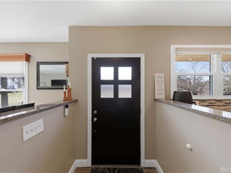 648 N Tanglewood Drive, Springfield, OH 45504 Photo 4