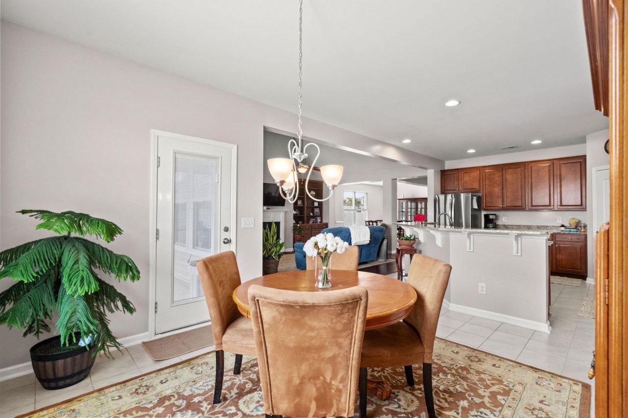 1236 Shiloh Loop Photo 34