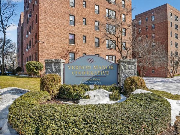 2 Fisher Drive, Unit 318, Mount Vernon, NY 10552