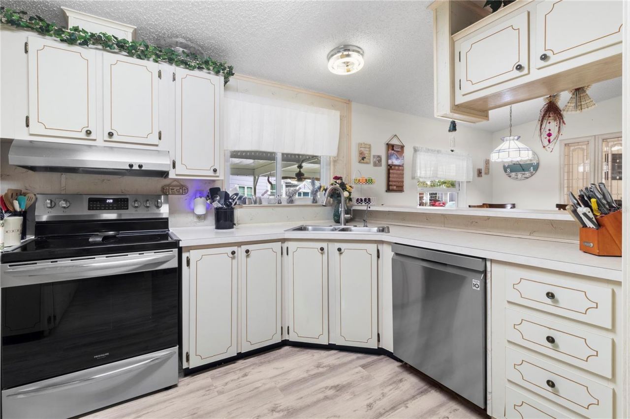 94 Meadow Circle, Ellenton, FL 34222 Photo