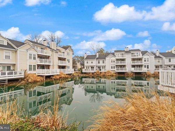 3322 LAKESIDE VIEW DRIVE, Unit 3-3, FALLS CHURCH, VA 22041
