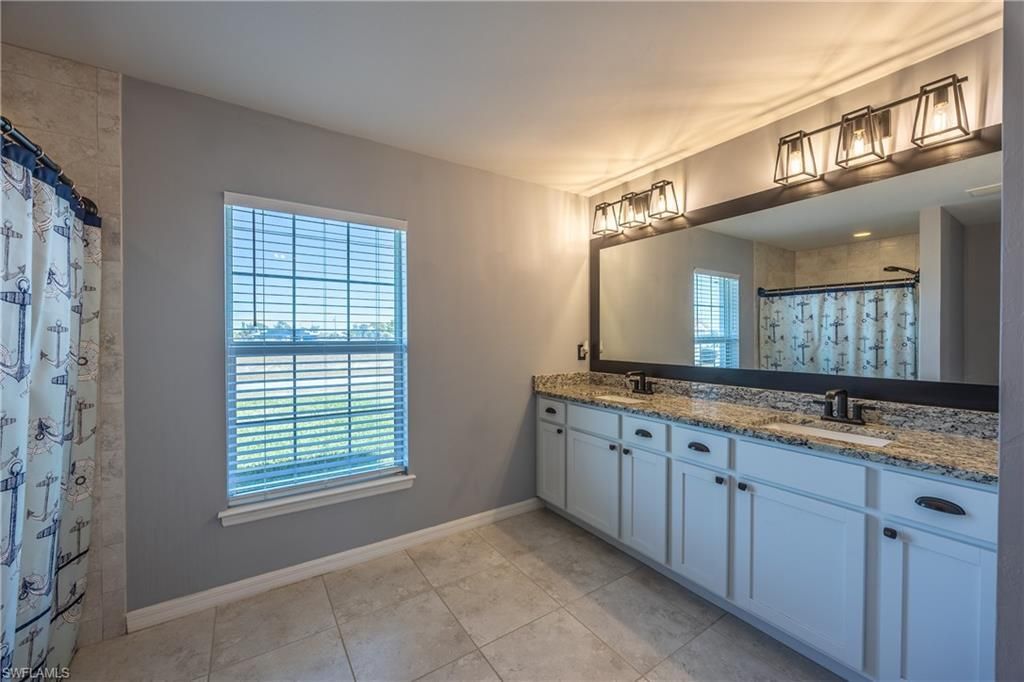 2926 NW 25th St , Cape Coral, FL 33993 Photo