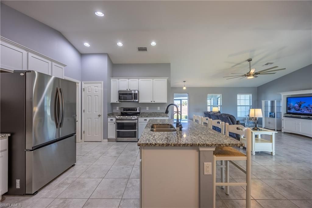 2926 NW 25th St , Cape Coral, FL 33993 Photo