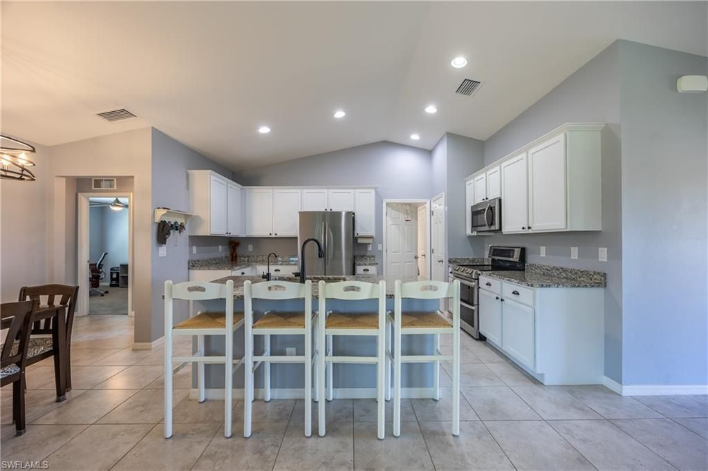 2926 NW 25th St , Cape Coral, FL 33993 Photo